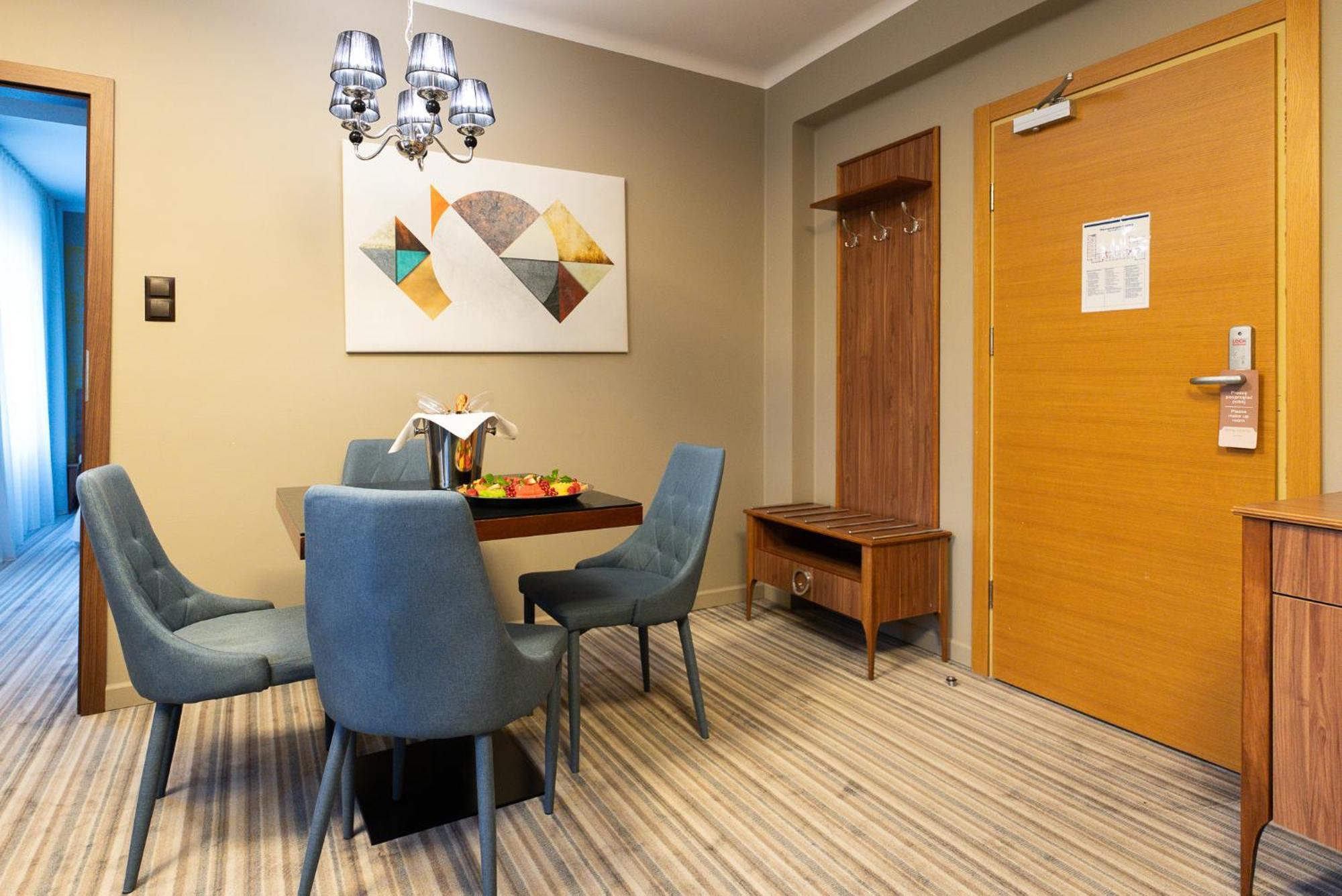 Hotel Cristal Bialystok Bagian luar foto