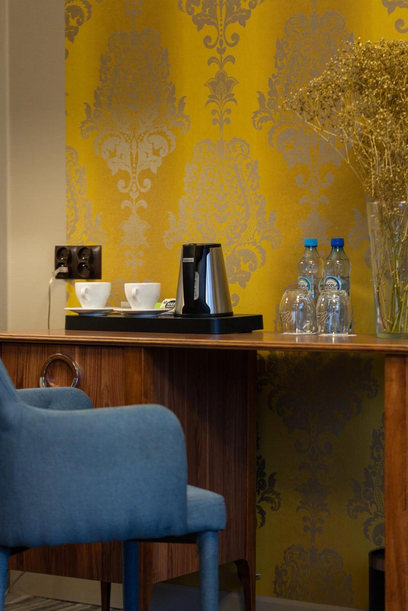 Hotel Cristal Bialystok Bagian luar foto