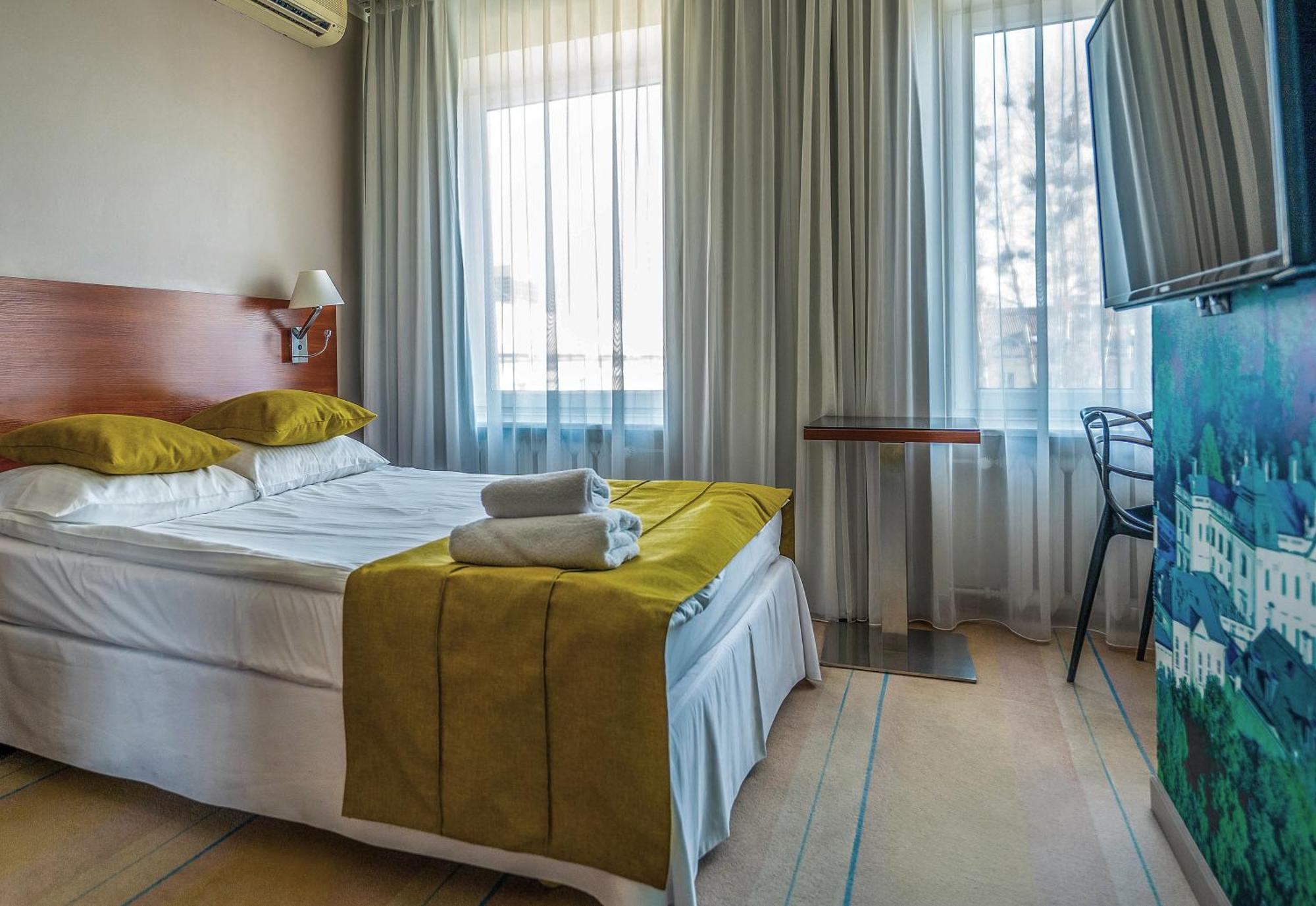 Hotel Cristal Bialystok Bagian luar foto
