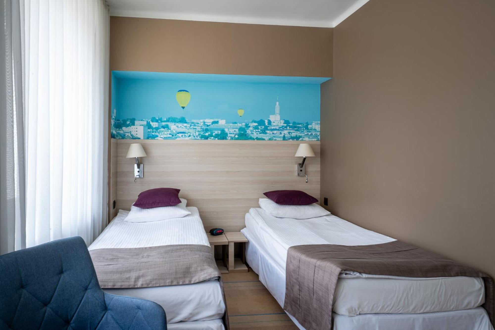 Hotel Cristal Bialystok Bagian luar foto
