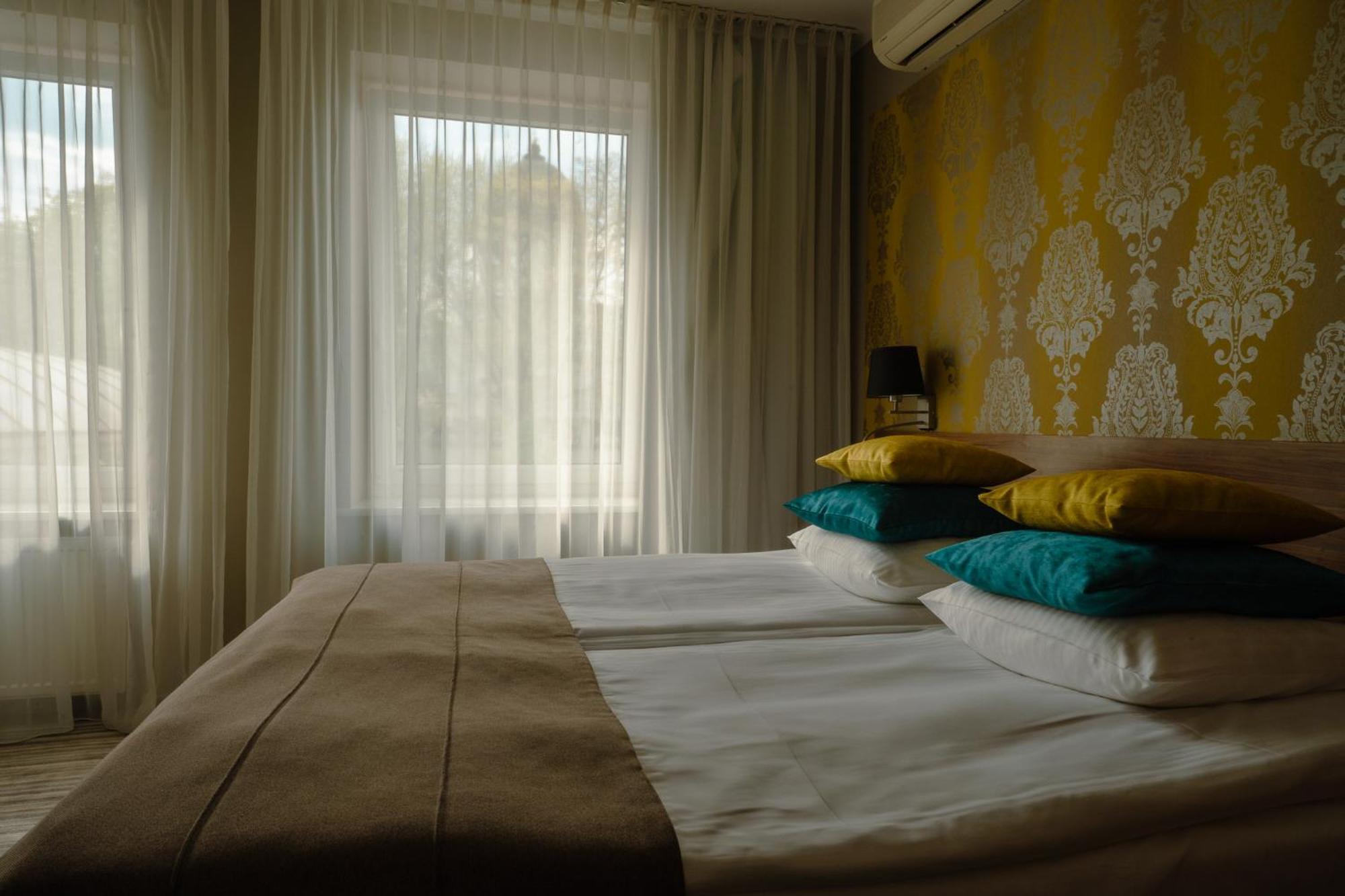 Hotel Cristal Bialystok Bagian luar foto